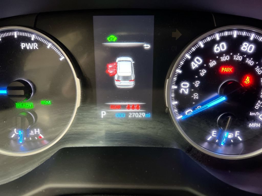 Used 2022 Toyota RAV4 XLE w/ Convenience Package AWD/4WD image 13