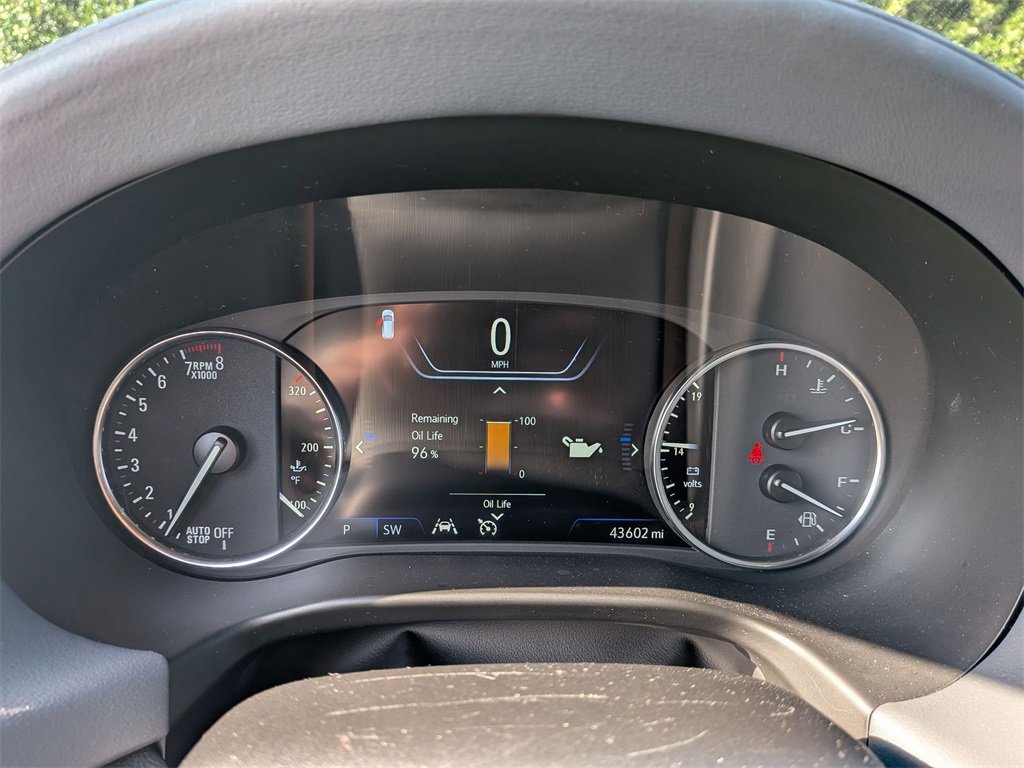 Used 2024 Buick Enclave Premium image 16