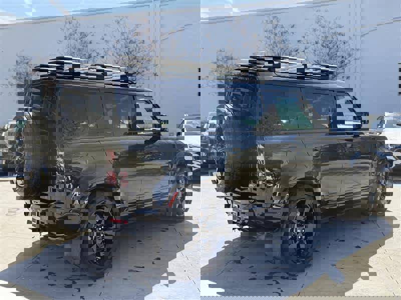 Used 2022 Land Rover Defender 110 X-Dynamic SE image 5