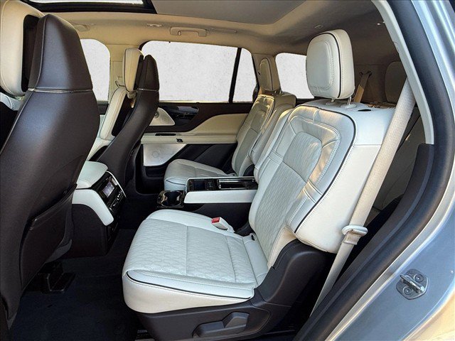 Used 2023 Lincoln Aviator Black Label w/ Jet Package AWD/4WD image 20