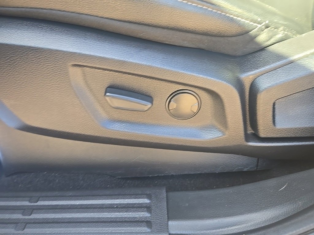 Used 2023 Ford Ranger Lariat w/ Tremor Off-Road Package image 11