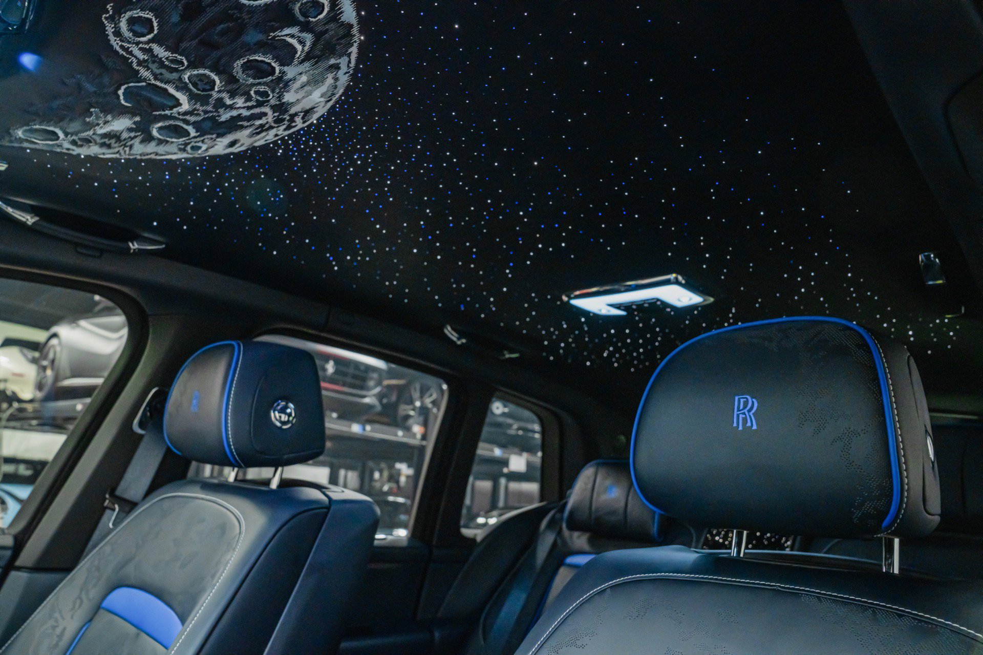 Used 2024 Rolls-Royce Cullinan Black Badge image 17