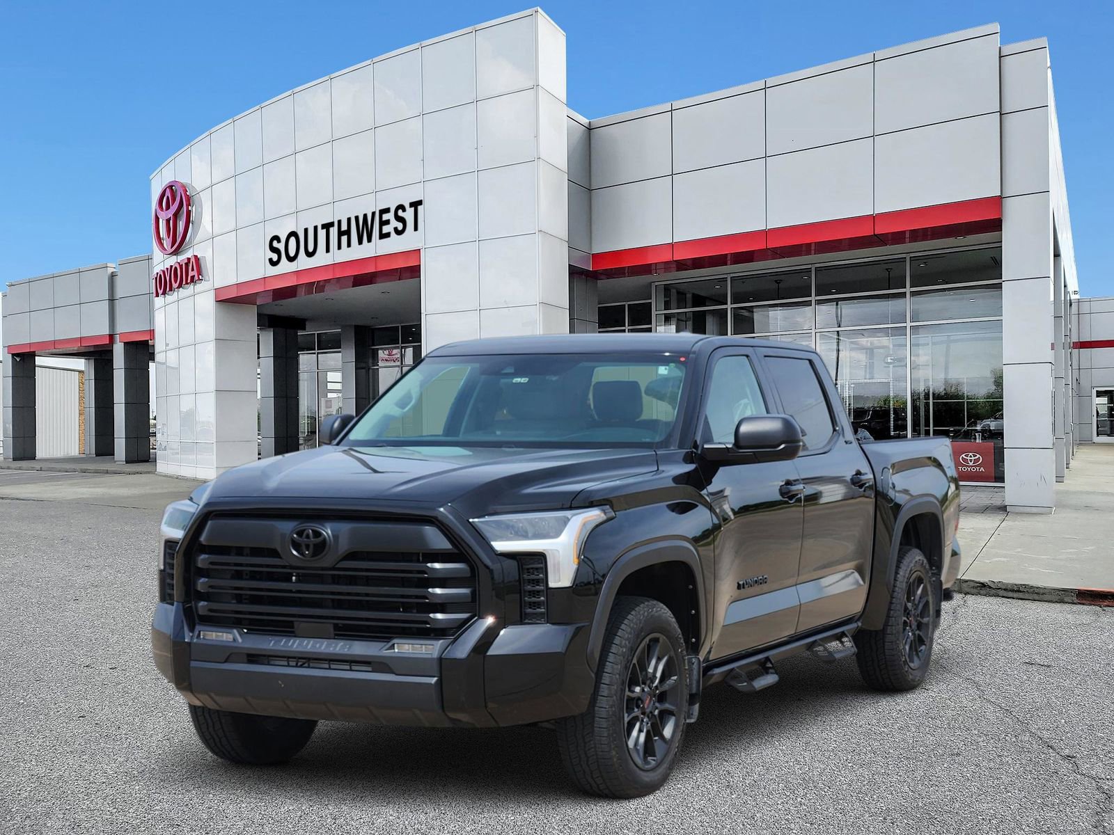 Used 2024 Toyota Tundra SR5 w/ SR5 Premium Package image 2