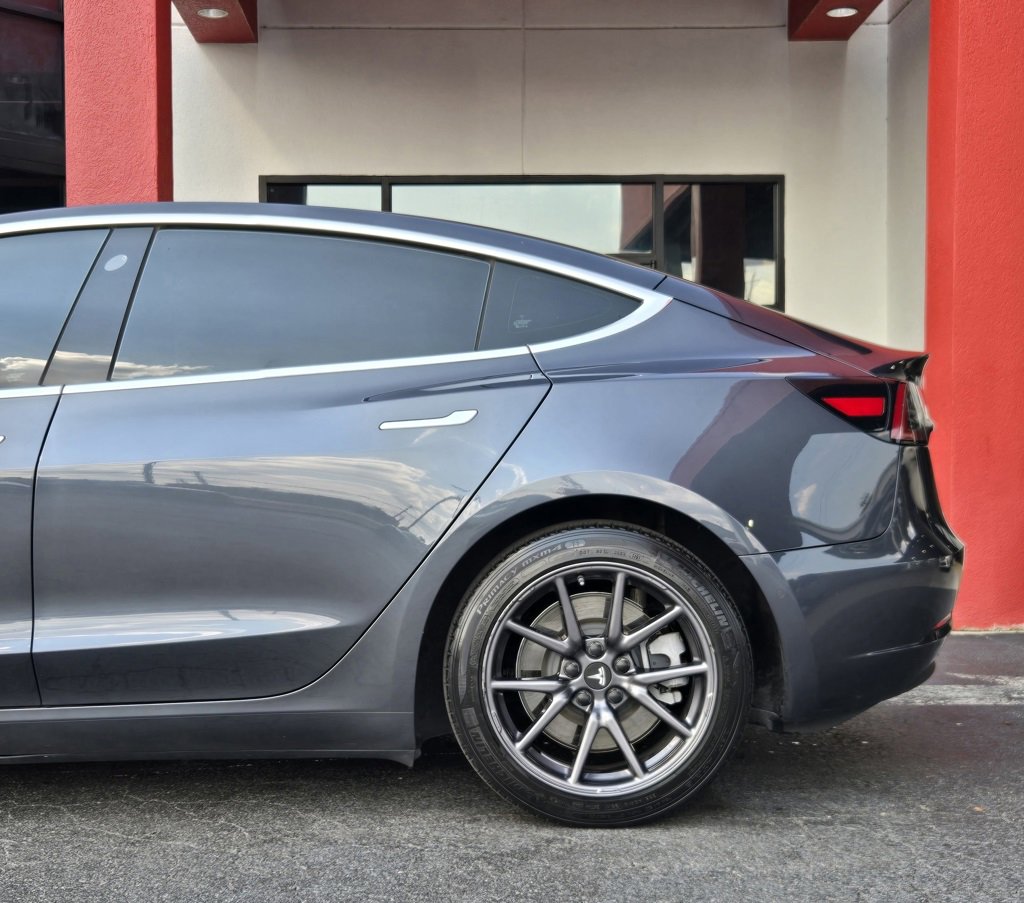 Used 2019 Tesla Model 3 Long Range image 5