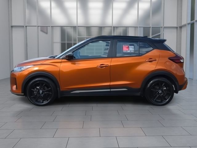Certified 2022 Nissan Kicks SR FWD image 4