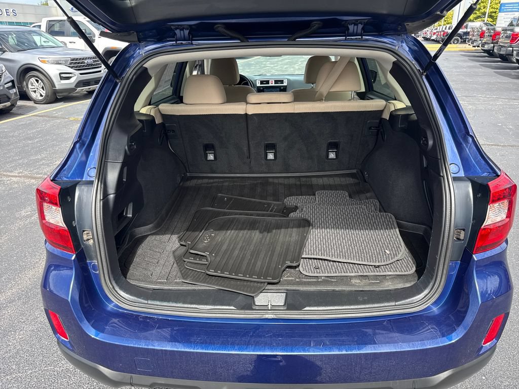 Used 2017 Subaru Outback 2.5i Premium AWD/4WD image 13