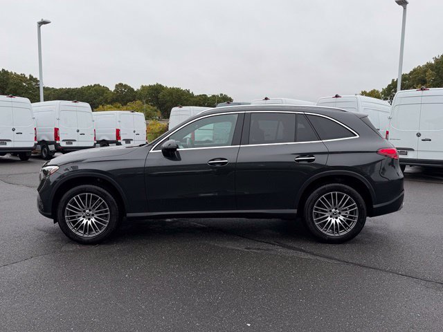 Used 2026 Mercedes-Benz GLC 300 4MATIC image 4
