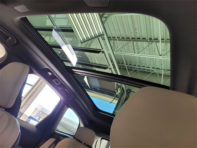 New 2026 Volvo XC60 B5 Plus w/ Protection Package Premier image 8