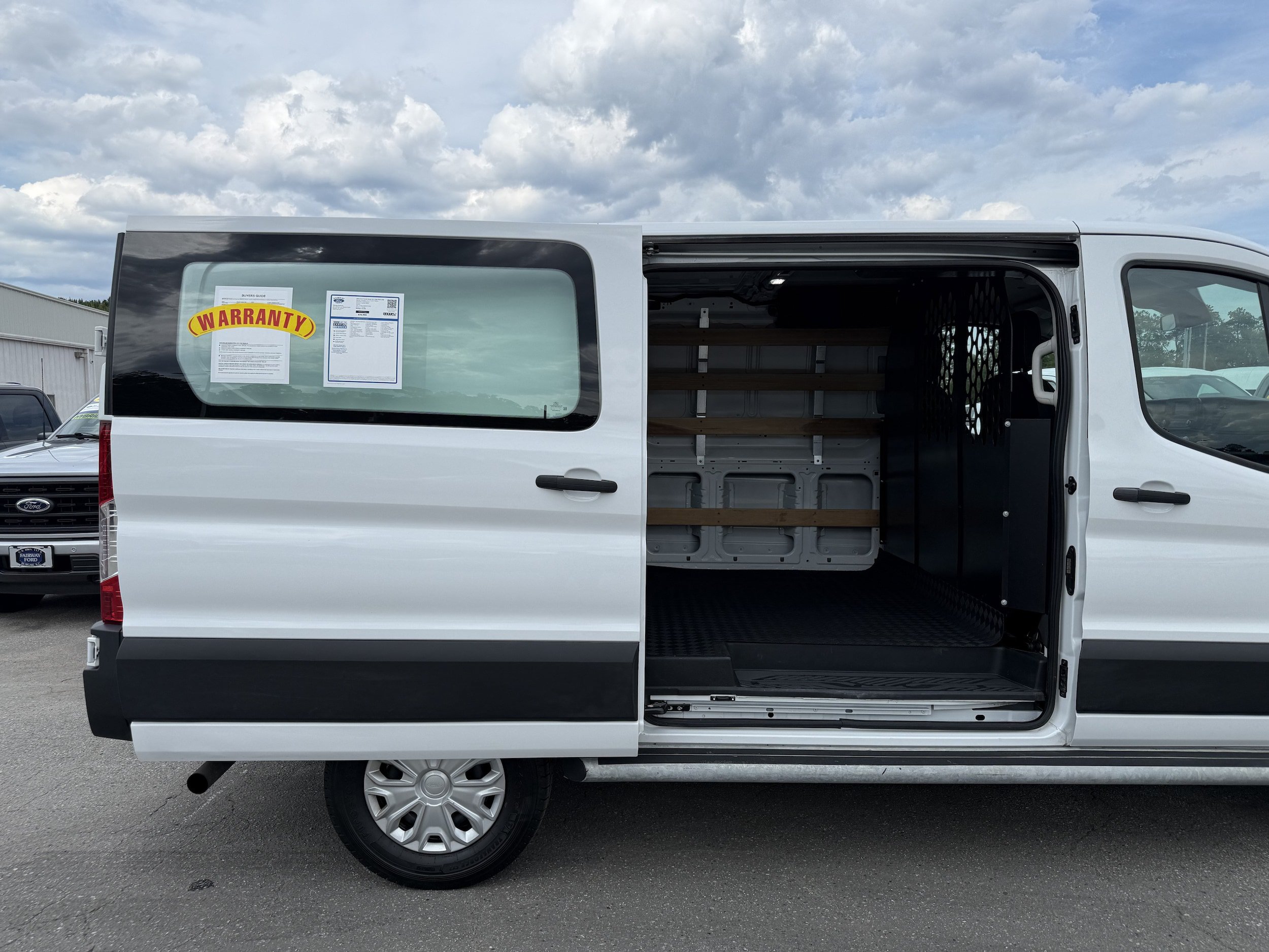 Used 2025 Ford Transit 250 Low Roof w/ Exterior Upgrade Package RWD image 12