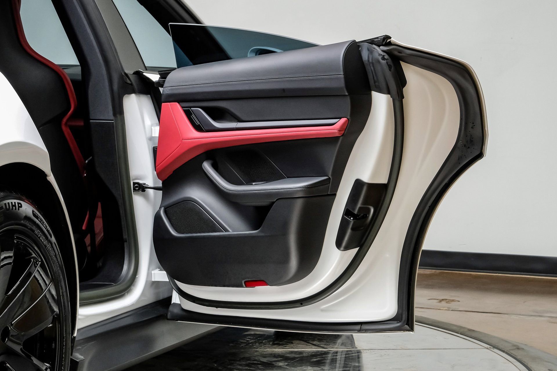 Used 2023 Porsche Taycan image 46