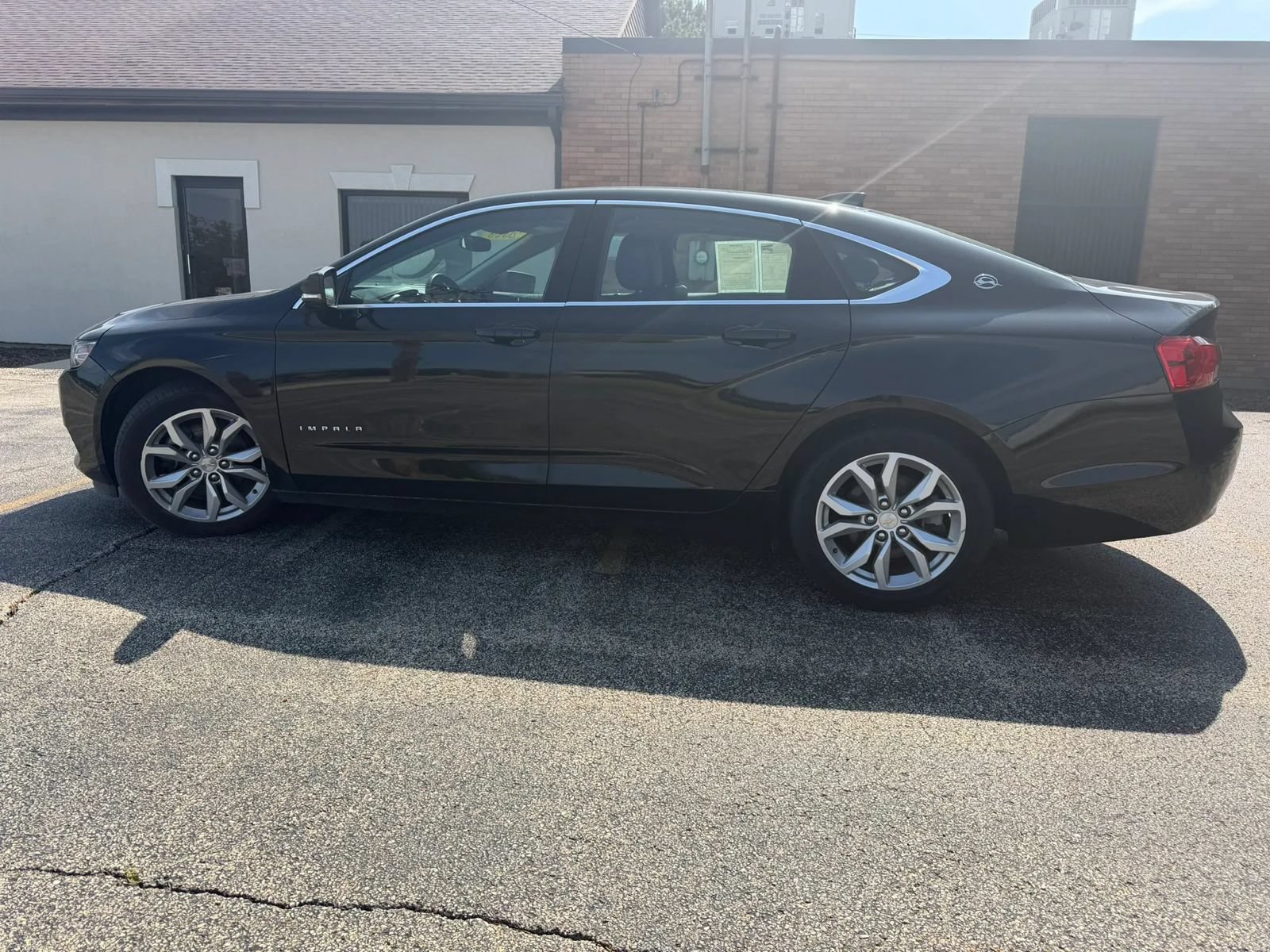 Used 2019 Chevrolet Impala LT FWD image 14