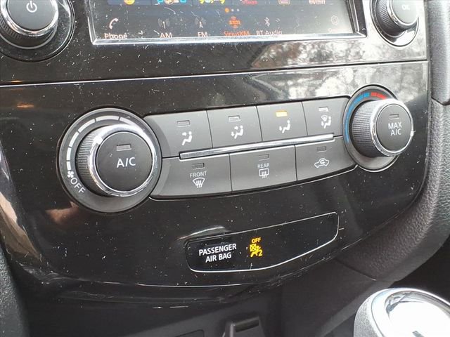 Used 2019 Nissan Rogue S image 17