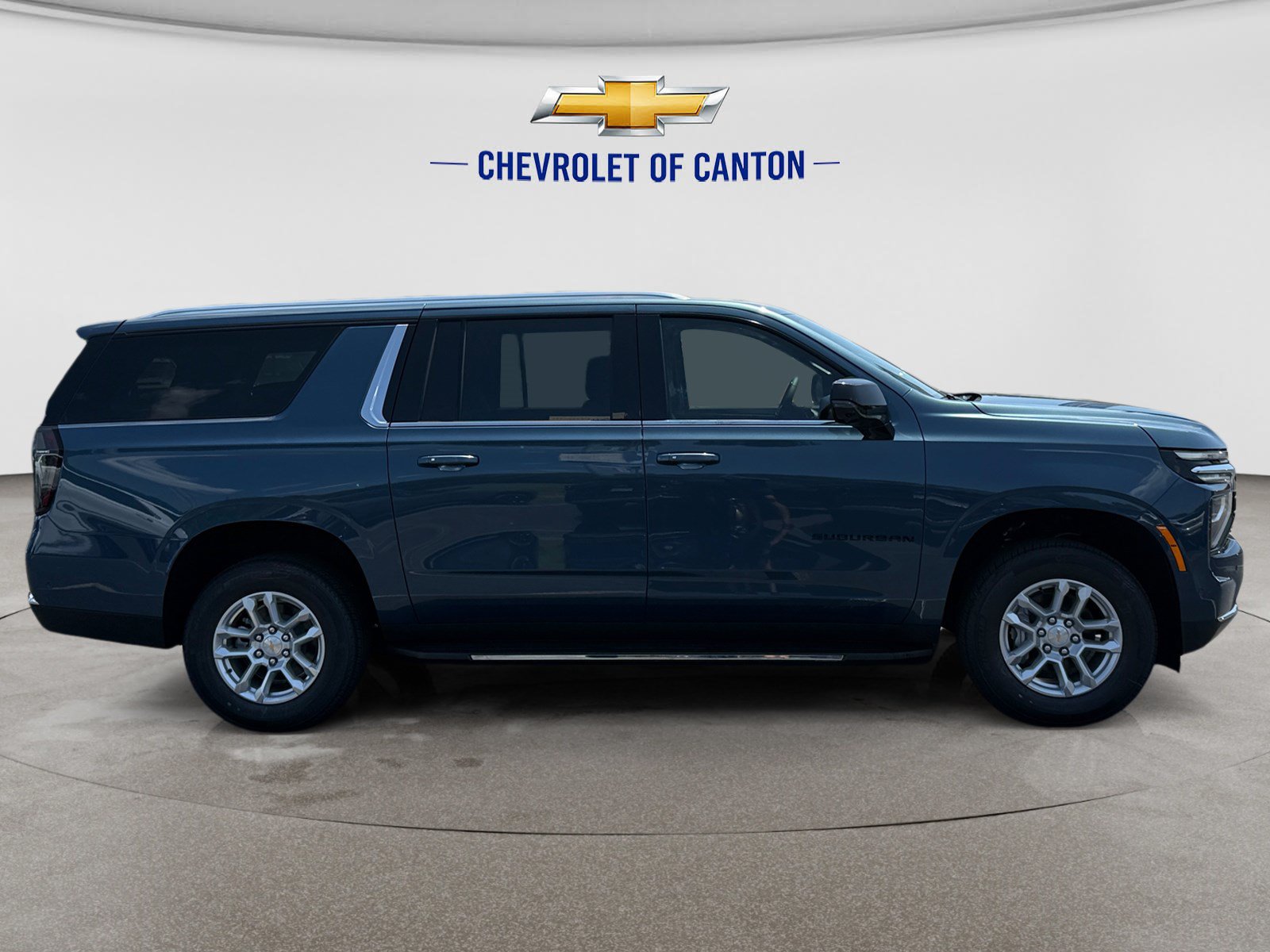 New 2026 Chevrolet Suburban LT w/ Advanced Technology Package RWD image 4