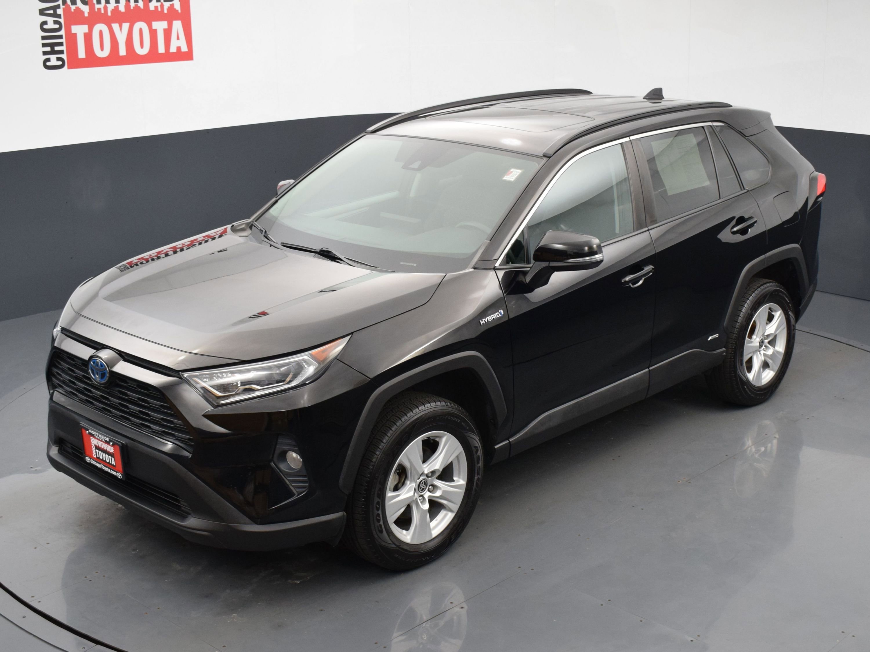 Used 2021 Toyota RAV4 XLE w/ Convenience Package AWD/4WD image 25