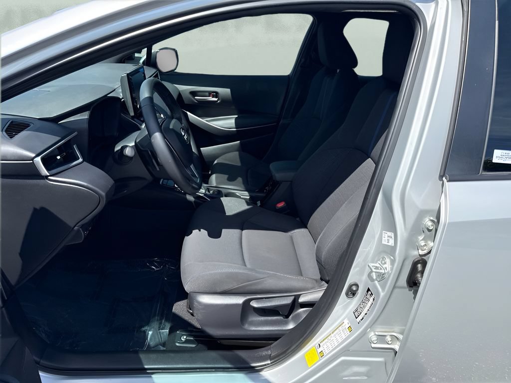Used 2022 Toyota Corolla SE FWD image 6