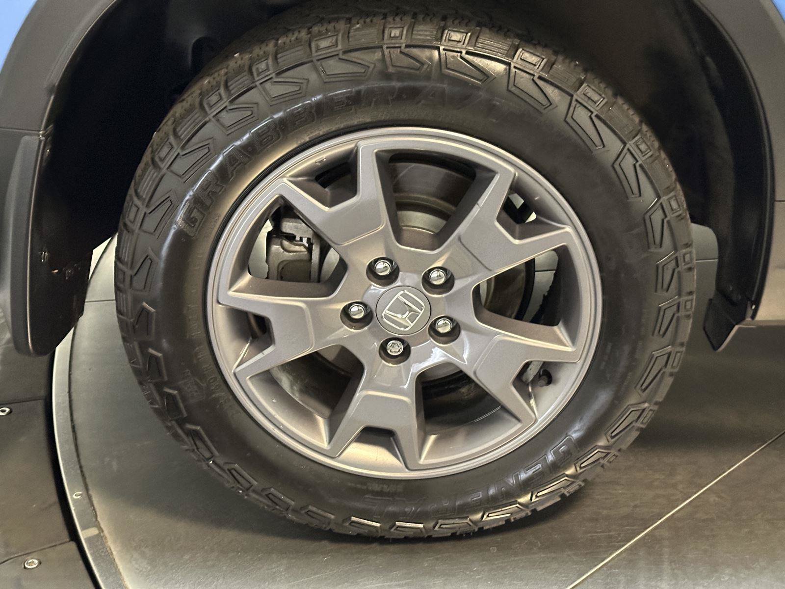 Certified 2024 Honda Passport TrailSport image 16