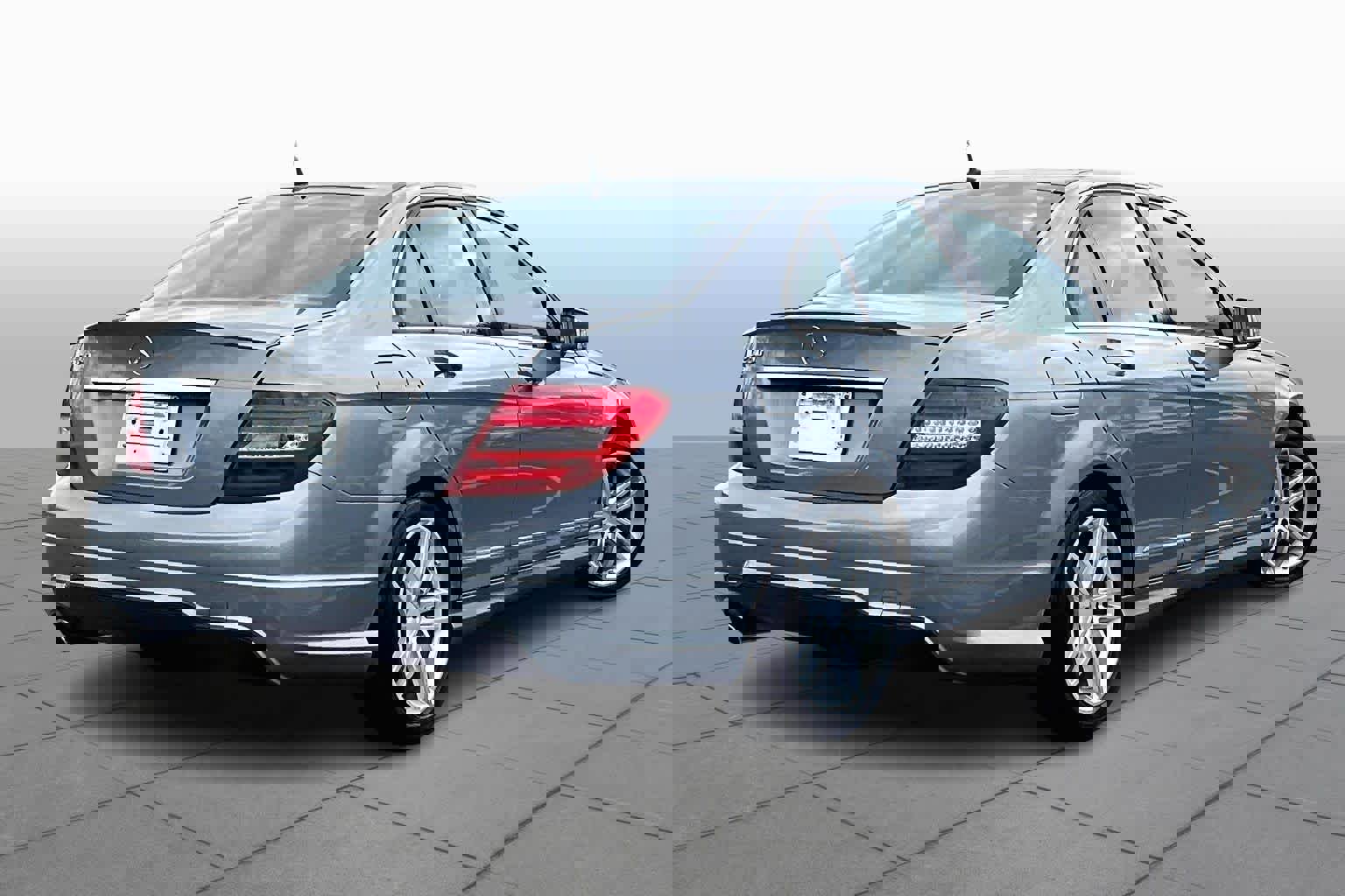 Used 2014 Mercedes-Benz C 250 Sedan image 13