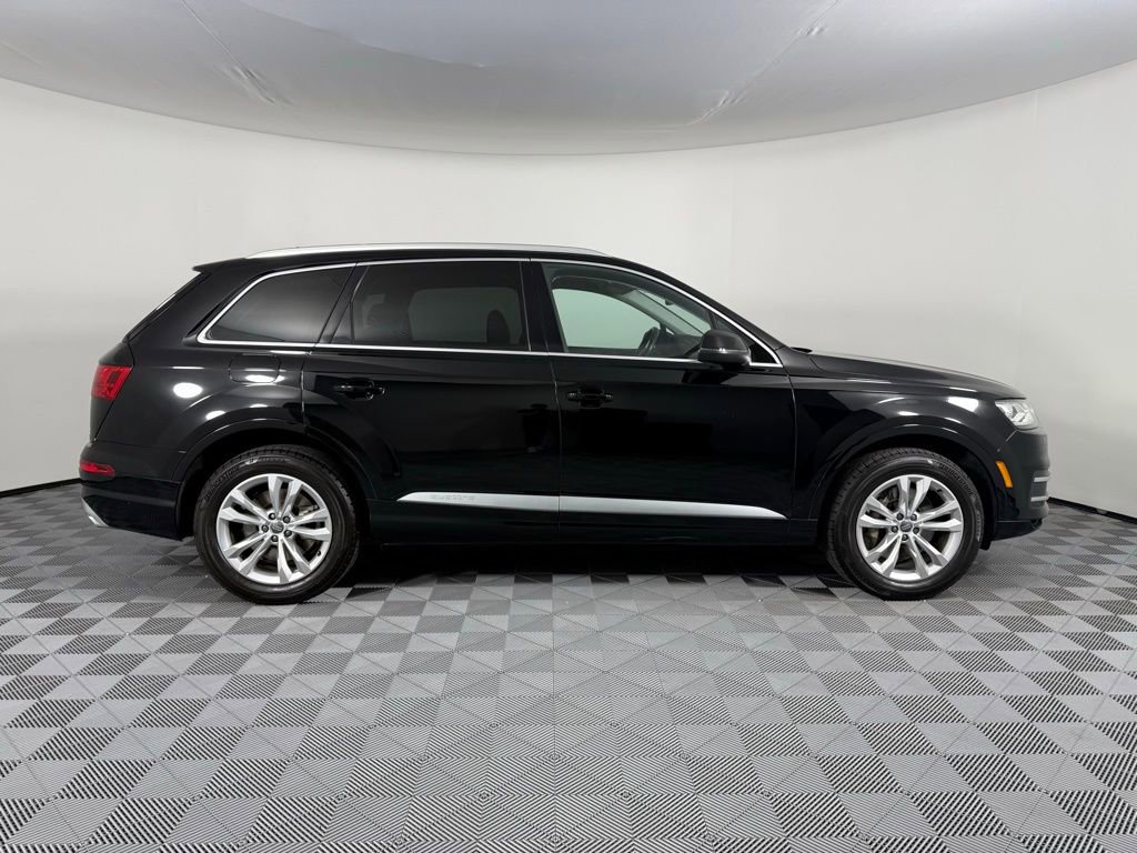 Used 2017 Audi Q7 3.0T Premium Plus AWD/4WD image 9