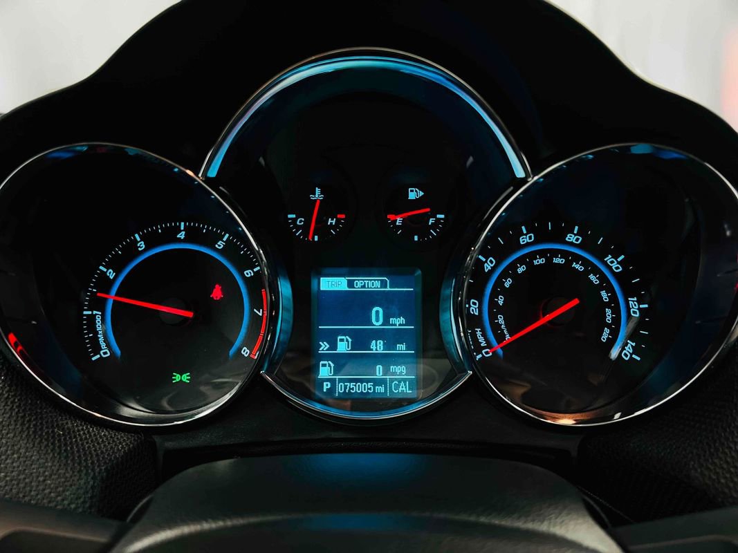 Used 2013 Chevrolet Cruze LT w/ All-Star Edition image 25