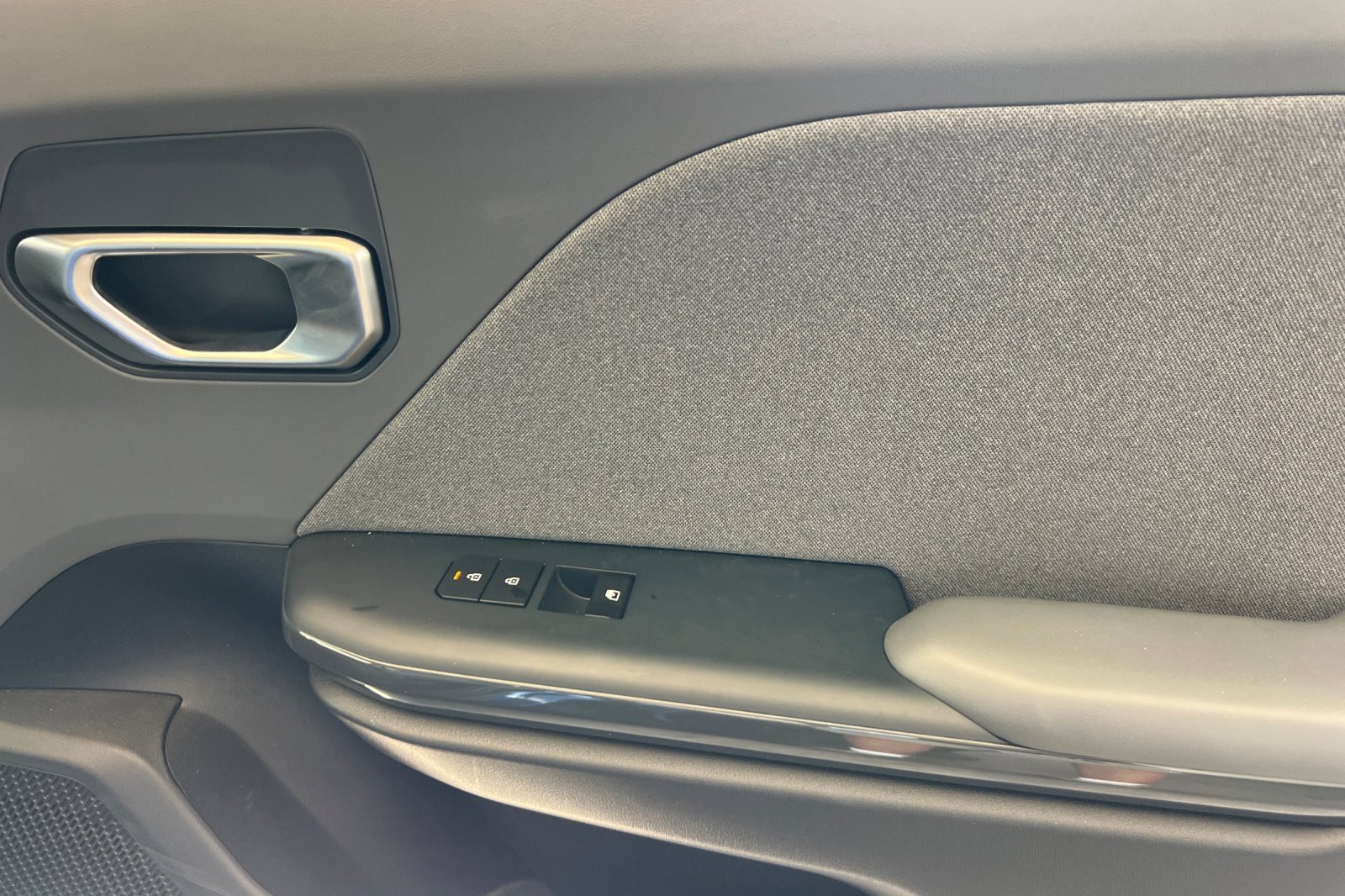 Used 2025 Kia K4 EX image 18