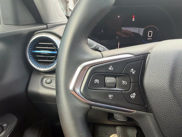 Used 2024 Chevrolet Trax LT w/ Driver Confidence Package FWD image 18