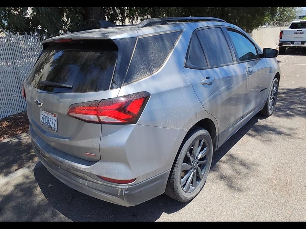 Used 2023 Chevrolet Equinox RS FWD image 5