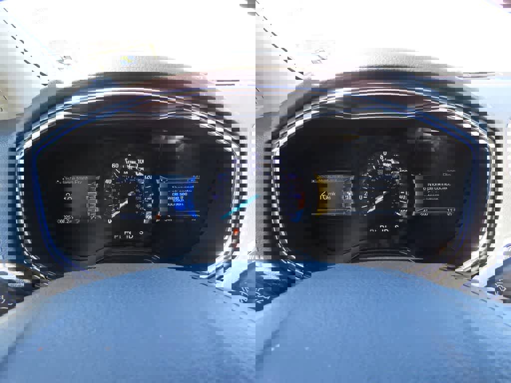 Used 2019 Ford Fusion SE image 25