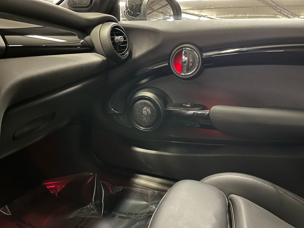 Used 2021 MINI Cooper S w/ Premium Package image 27