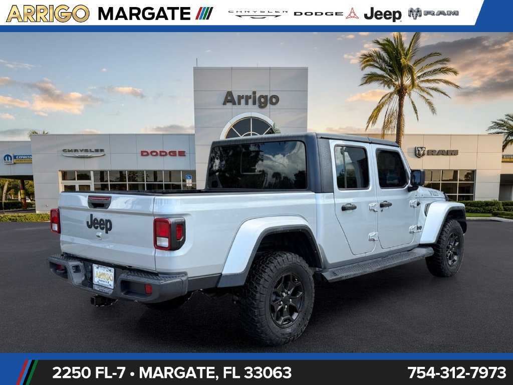Used 2023 Jeep Gladiator Sport AWD/4WD image 7