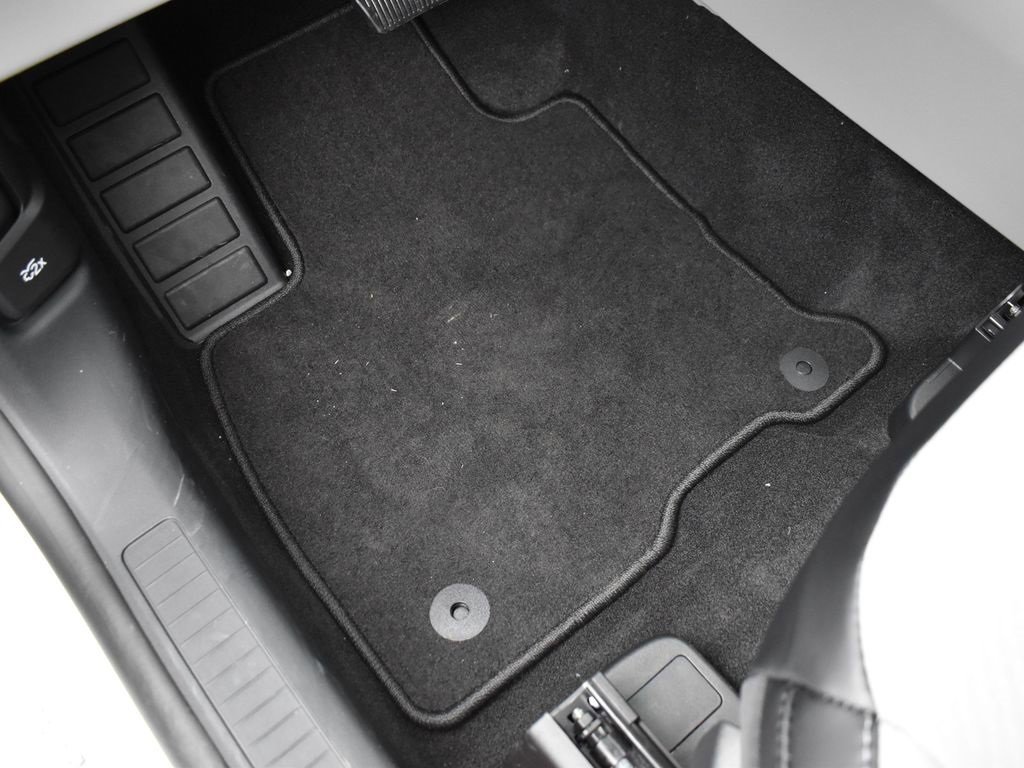 New 2025 Ford Escape SE image 13