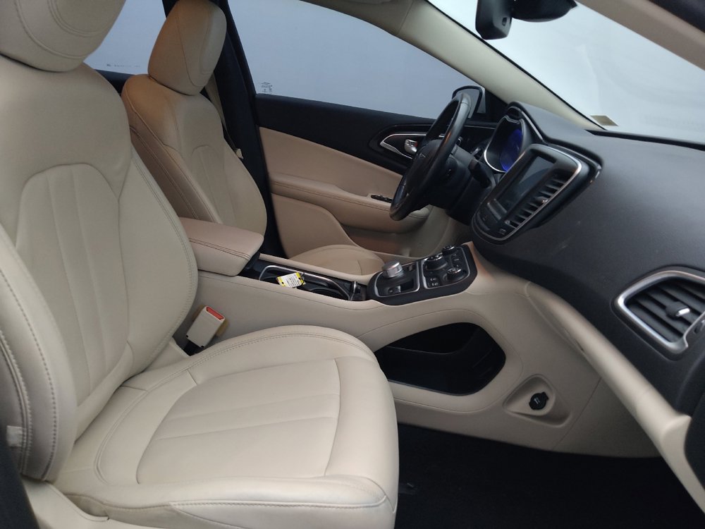 Used 2016 Chrysler 200 C w/ Premium Lighting Group FWD image 21