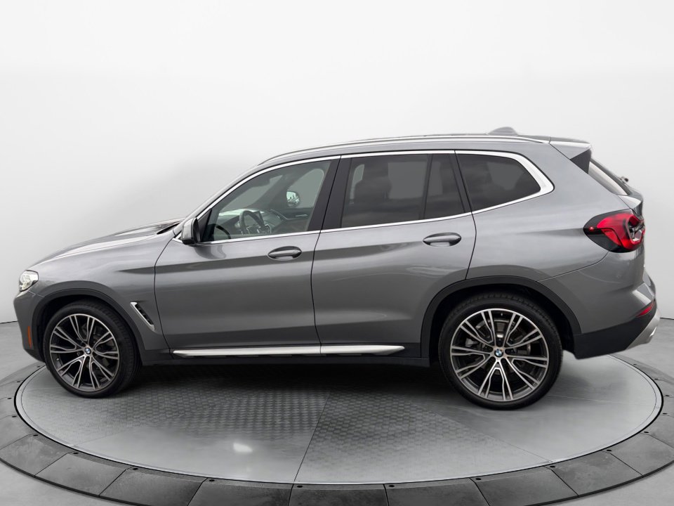 Used 2023 BMW X3 xDrive30i w/ Convenience Package AWD/4WD image 4