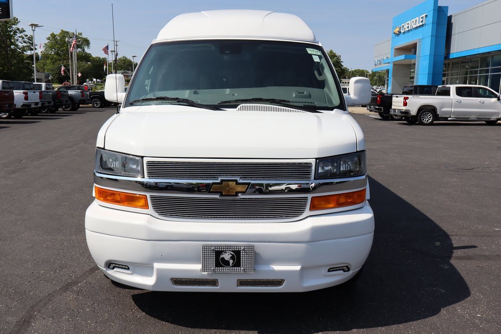 New 2025 Chevrolet Express 2500 Extended w/ Driver Convenience Package image 39