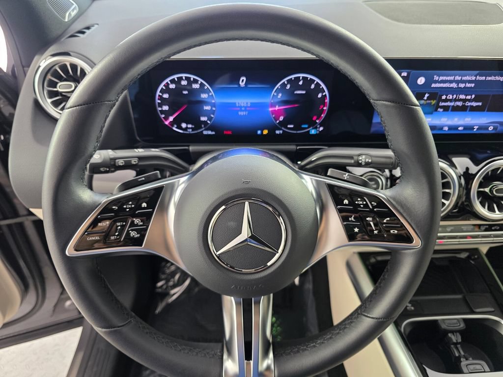 Certified 2025 Mercedes-Benz GLA 250 image 17