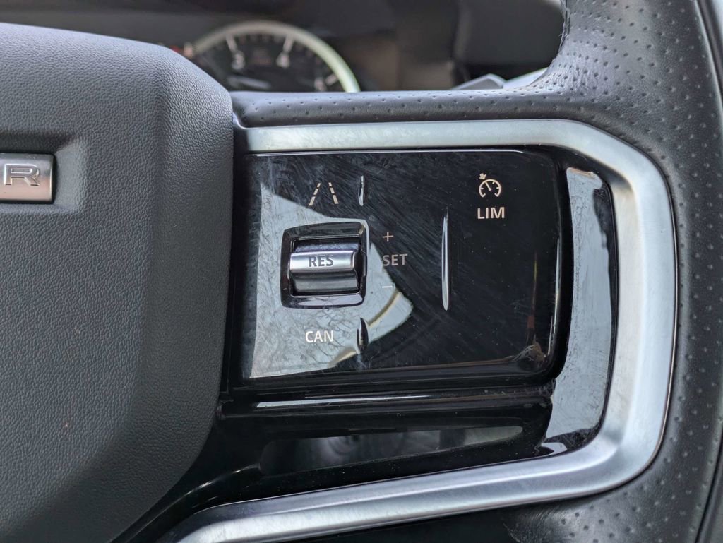 Used 2022 Land Rover Range Rover Evoque R-Dynamic S image 34