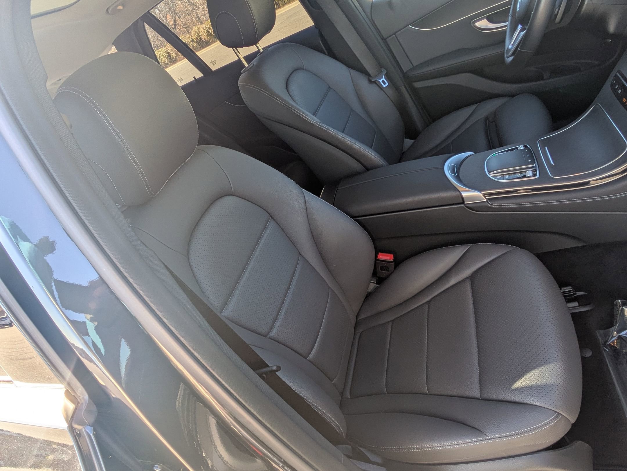 Used 2021 Mercedes-Benz GLC 300 4MATIC image 28