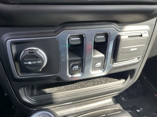 Used 2021 Jeep Wrangler Sport S image 23