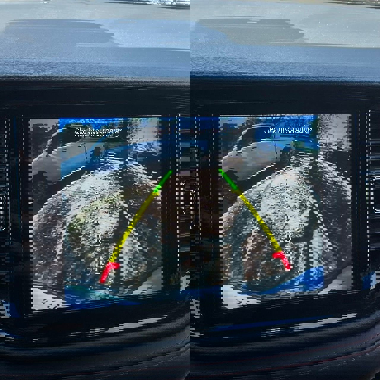 Used 2017 Volvo XC90 T6 Momentum w/ Vision Package image 19