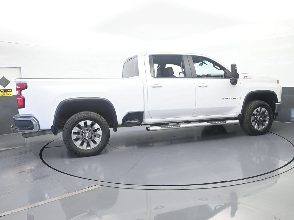 Used 2022 Chevrolet Silverado 2500 LT w/ Convenience Package AWD/4WD image 7