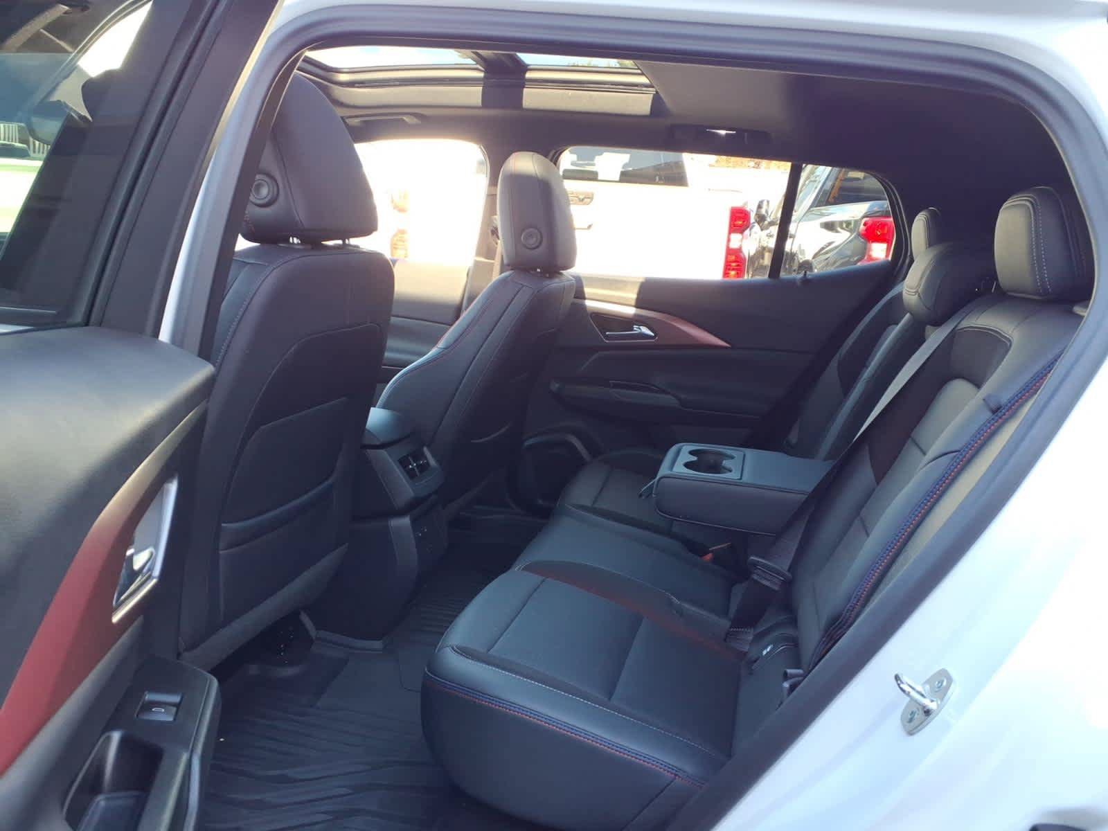 Used 2025 Chevrolet Equinox EV RS w/ Active Safety Package 3 AWD/4WD image 19