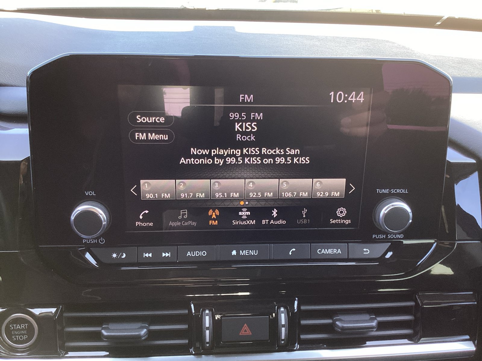 Used 2024 Nissan Pathfinder SV FWD image 21