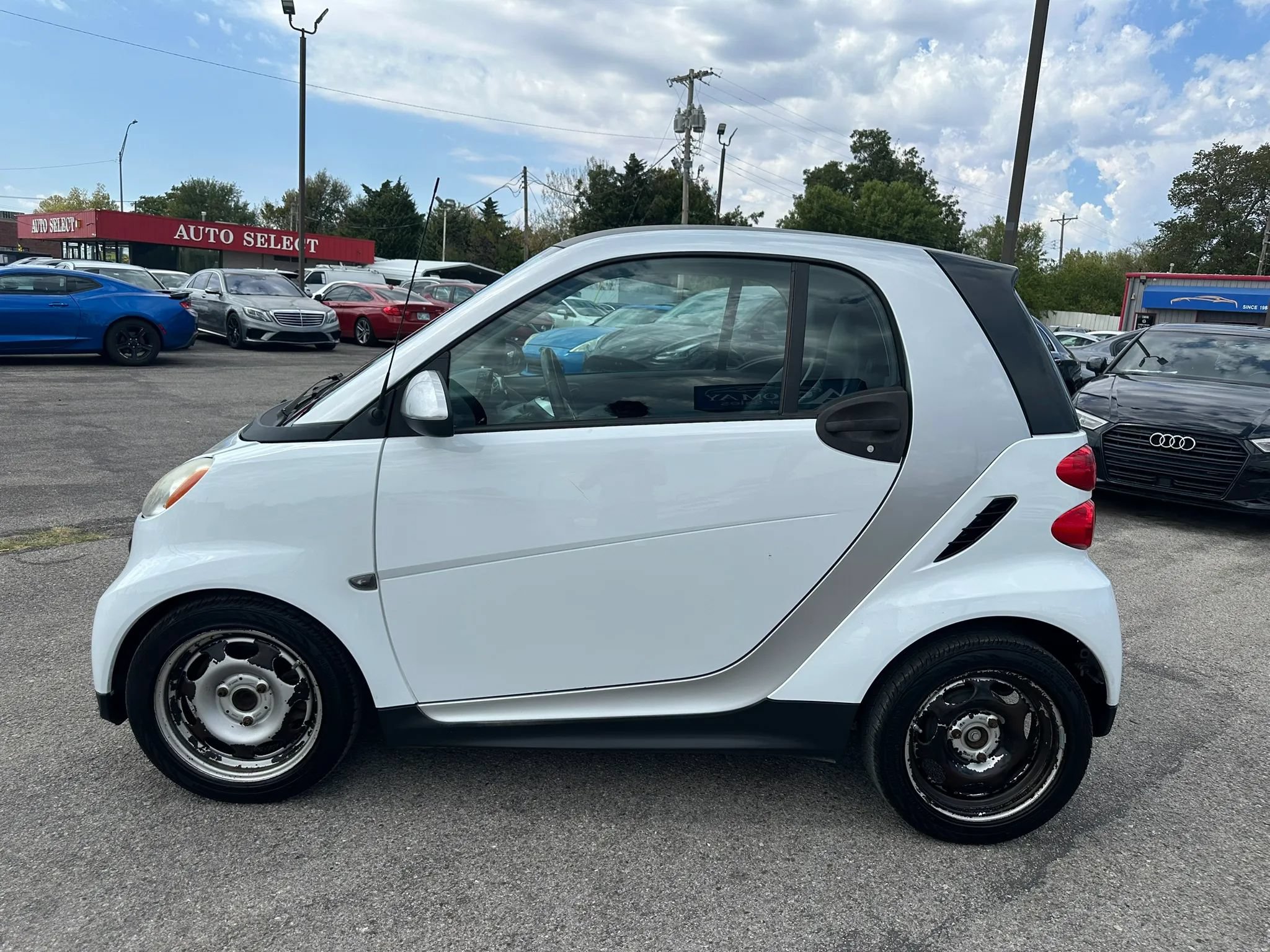 Used 2015 smart fortwo pure RWD image 28