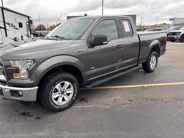 Used 2015 Ford F150 XLT w/ Equipment Group 301A Mid AWD/4WD image 15