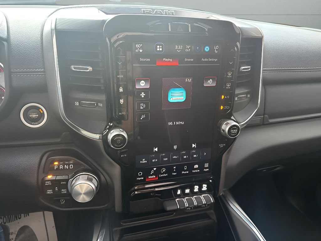 Used 2024 RAM 1500 Laramie AWD/4WD image 18