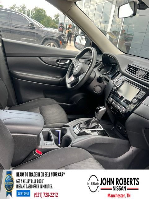 Used 2018 Nissan Rogue SV FWD image 23