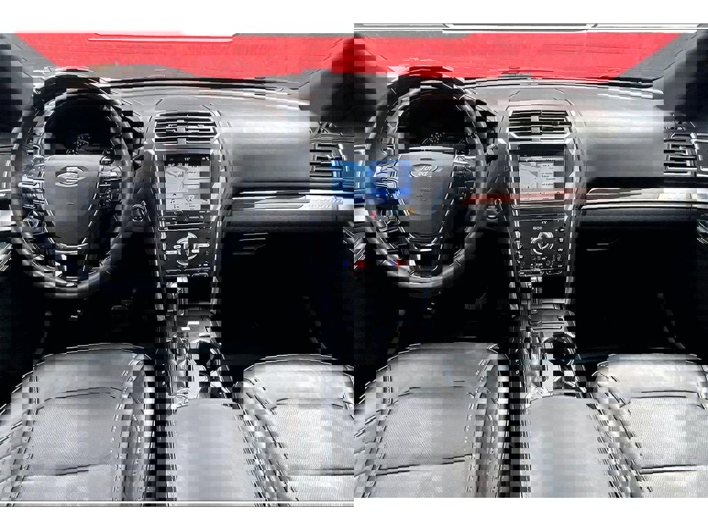 Used 2018 Ford Explorer Platinum AWD/4WD image 16