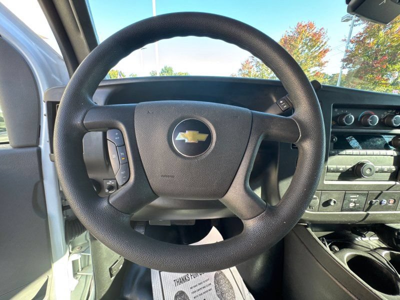 Used 2024 Chevrolet Express 3500 LS RWD image 21