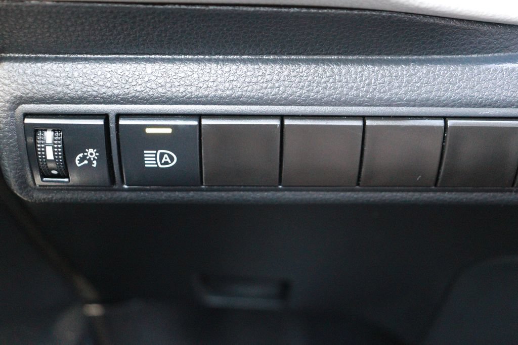 Used 2024 Toyota Corolla LE FWD image 24