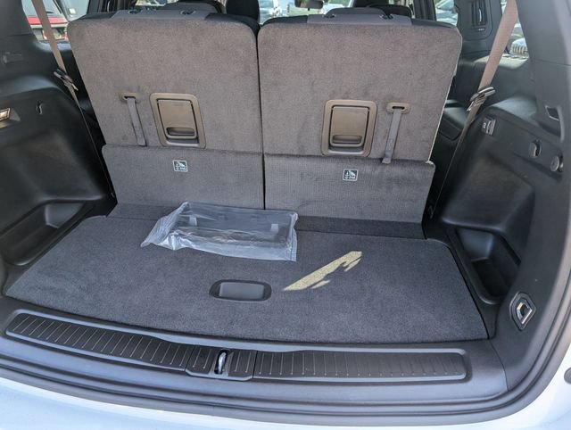 New 2026 Jeep Grand Cherokee L Laredo RWD image 27