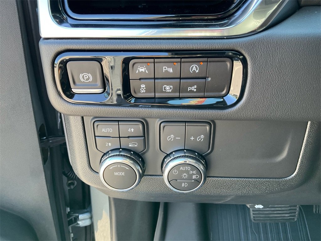 New 2026 GMC Yukon XL Elevation image 11